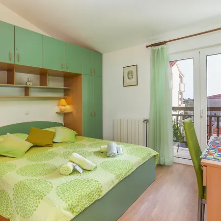 Ivanovic Pensionat Hvar Town