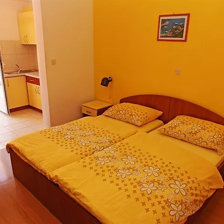 Casa de hóspedes Ivanovic 3*