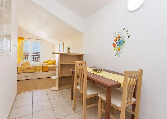 Ivanovic Guest house 3*