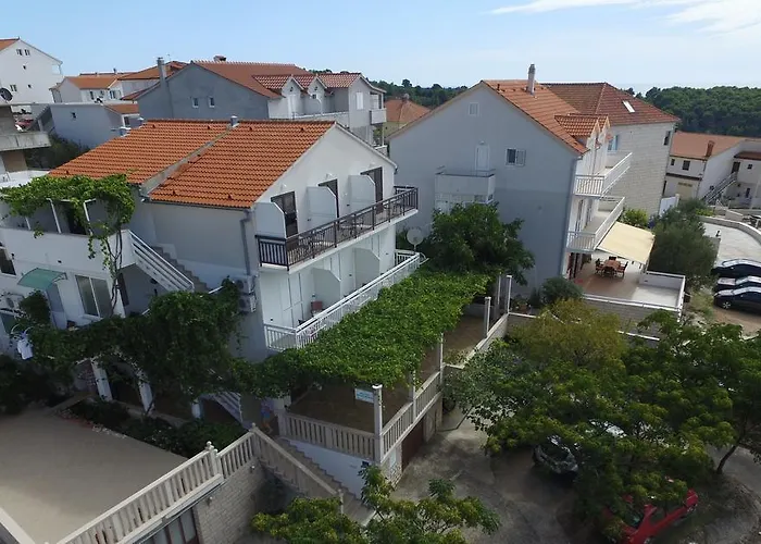 Ivanovic Guest house 3*