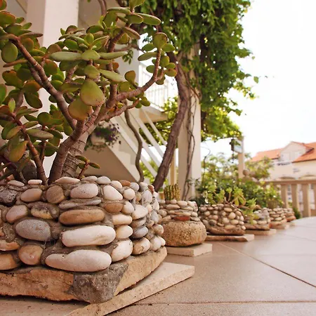 Ivanovic 3* Hvar Town